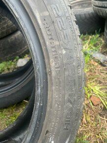 zimní gumy nokian 225/45/r17 - 2