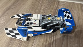 LEGO® TECHNIC 42045 Závodní hydroplán - 2