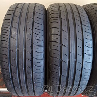 Falken 215/55 R17 94V 2x5mm; 2x4,5mm - 2