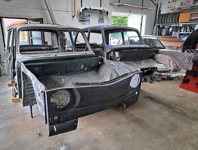 Renault 8 - na renovaci - 2