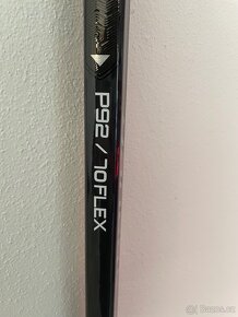 Hokejka Bauer Proto R, flex 70, zahnutí P92 - 2