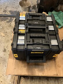 Dewalt TSTAK kufry - 2