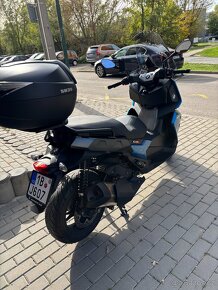 BMW C400X - PLNA VYBAVA - TOP STAV - ZARUKA - 2