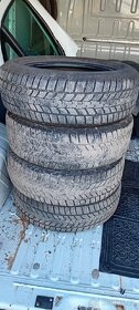 Zimní pneu 225/65 r17 sundane z Mazdy cx 5 - 2