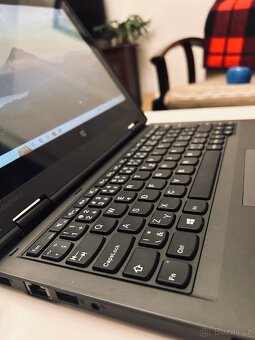 Lenovo Yoga 11e s dotykovým displejem - 2