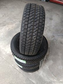 Celoroční pneu Nexen Nové.235 /65/16C - 2