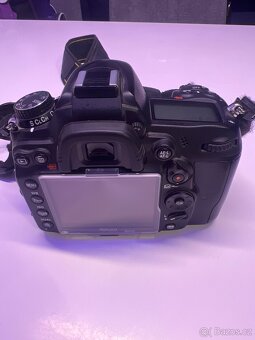 Nikon D7000 - 2