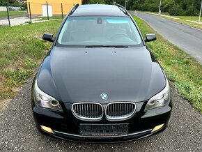 BMW E61 525D 145KW,2007,KŮŽE,XENON,ALU18,PANORAMA,TZ,BEZ RZI - 2