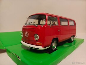 Prodám model 1:24 Volkswagen Transporter - 2