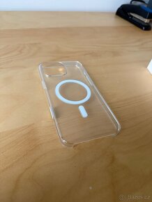 Apple průhledný kryt s MagSafe na iPhone 16 Pro Max - 2