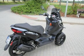 PIAGGIO MP3 300 HPE r. 5/2020 - 2