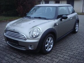 Mini Cooper 1.4i 70kw 2009 135tkm - 2