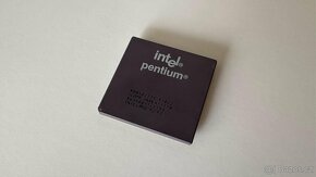 Intel Pentium 133 MHz / SY022 / Socket 7 - 2