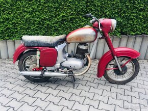 Jawa 250 bez TP na renovaci - 2