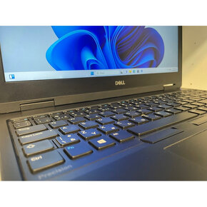 Dell Precision 7530 [ Xeon E-2186M | ZÁRUKA ] - 2