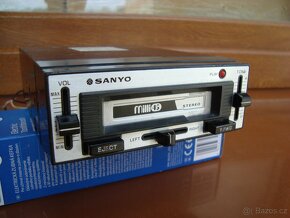 Vintage audio přehrávač Sanyo do auta - 2