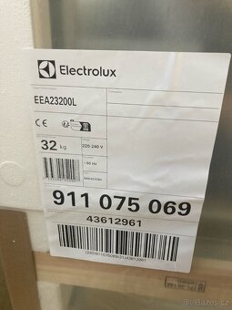 Vestavná myčka Electrolux EEA 23200L - 2