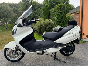 Suzuki Burgman 650 Executive - 2