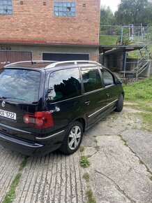 VW Sharan 2.8i 150kw AUT. 7míst STK 5/26 - 2