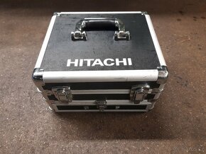 Aku vrtacka Hitachi DS 18DJL s příslušenstvím - 2