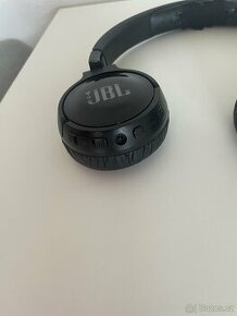 Jbl 600 BTNC - 2