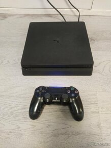 ps4 slim 1TB - 2