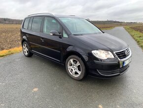 Volkswagen Touran 2,0TDI 103kw,klima,tažné,servis - 2