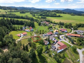 Stavební parcela 421 m2 v Horních Nakvasovicích - 2