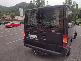 Prodám Ford transit zimní i letní pneu se - 2