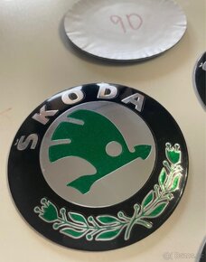 90 Středové pokličky /samolepky alu kola Škoda (staré logo) - 2