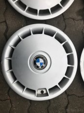 Prodám kryt kola, poklice BMW 15” org. - 2