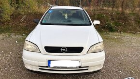 Opel Astra H - 2