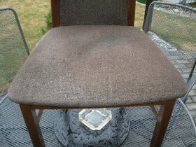 Dřevěná židle čalouněná - 2