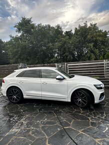 AUDI SQ8 V8 BENZIN 4.0 - 2