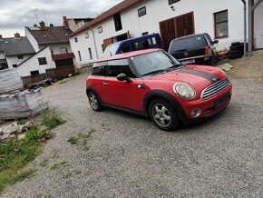 Mini Cooper sedacky - 2