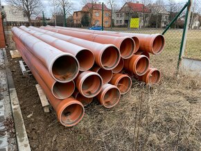 Trubka  PVC  KG SN12 DN 300x6m - 2