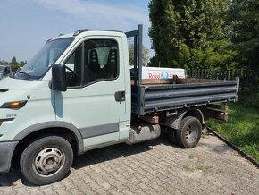 Třístranný sklápěč Iveco Daily 2,8 td r.v.2004.bez - 2