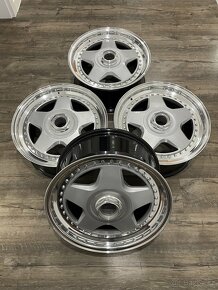 MOMO R3 17” 5x114,3 8J et37 - 2