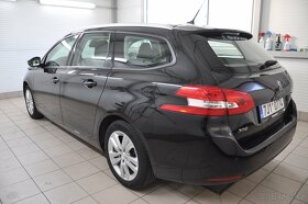 Prodám Peugeot 308 SW 1.2i 81KW rv 2020 najeto 48t km - 2