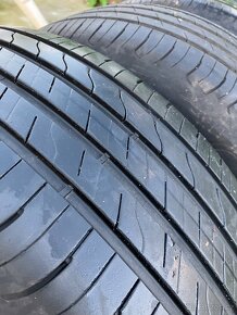 Letní pneu 215/55 R17 - 2