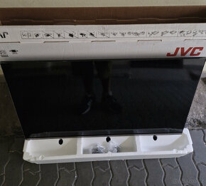 43" LED Smart TV JVC LT-43VU7305 (DVBT2/C/S2) /ZÁRUKA/ - 2