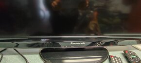 Panasonic TX - L32U2E - 2