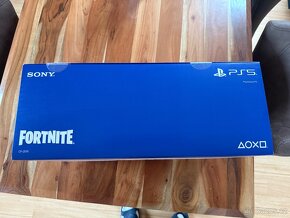 NOVA HERNI KONZOLE PLAYSTATION PS5 FORTNITE S MECHANIKOU - 2