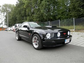 Ford Mustang 4.6GT V8, Pano, Navi, Manuál, ALU chrom 18 - 2