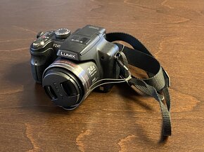 Panasonic Lumix FZ45 - 2