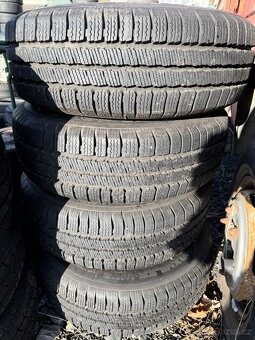 Zánovní sada 5x120 215/65 R16 C zimní pneu - 2