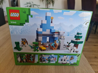 LEGO® Minecraft® 21243 Ledové hory - 2