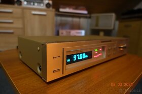 Tuner Marantz ST 450 - 2