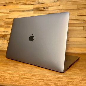 MacBook Pro 15¨ Touch Bar, i7, 2018, 16GB RAM,512GB ZARUKA - 2