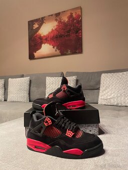 Nike Air Jordan 4 - 2